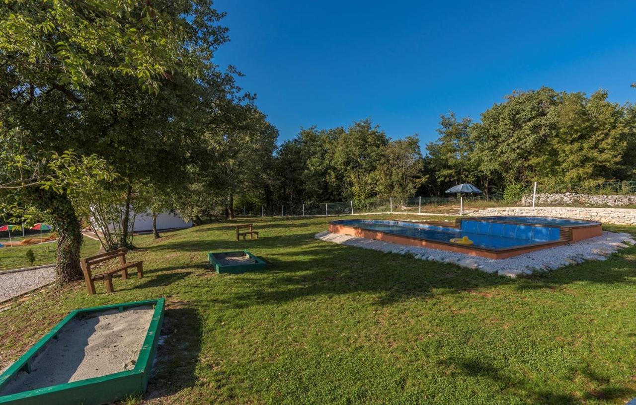Holiday Park Village Jelovci Kringa Zewnętrze zdjęcie